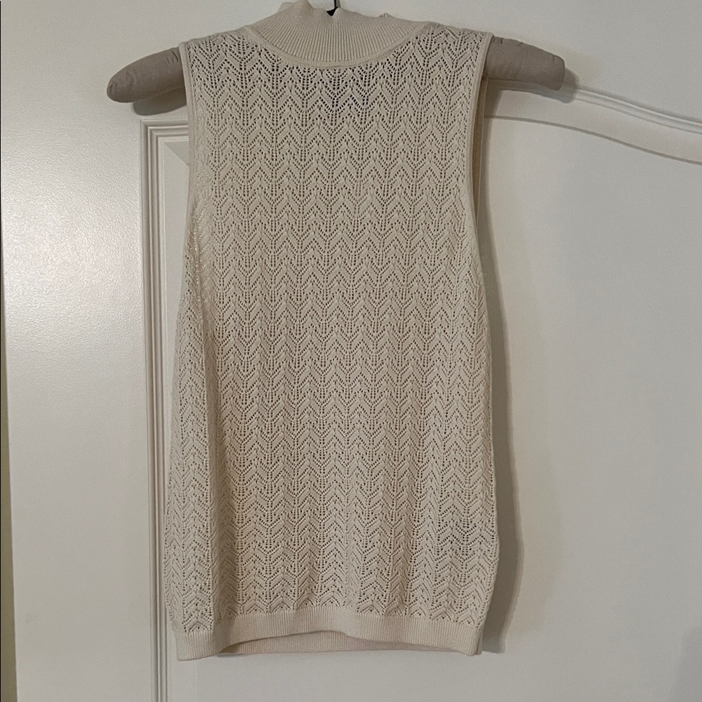 GAP Cream Sleeveless Knit Top